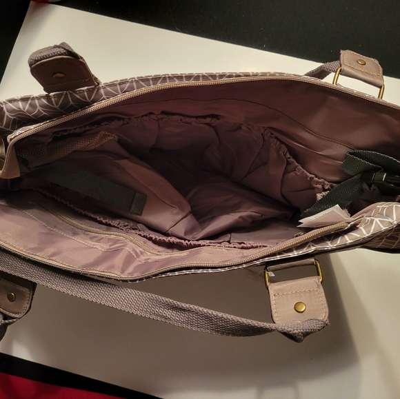 Baby Aspen 360 Signature Diaper Bag - Picture 2 of 6